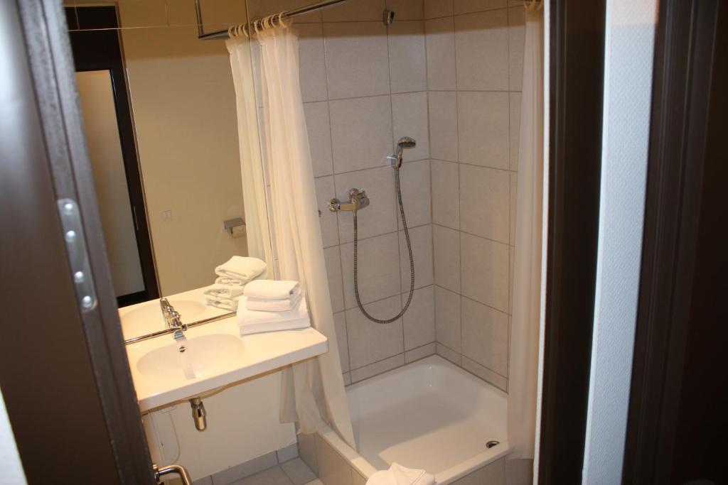 Ak 1 Hotel Ducherow Экстерьер фото